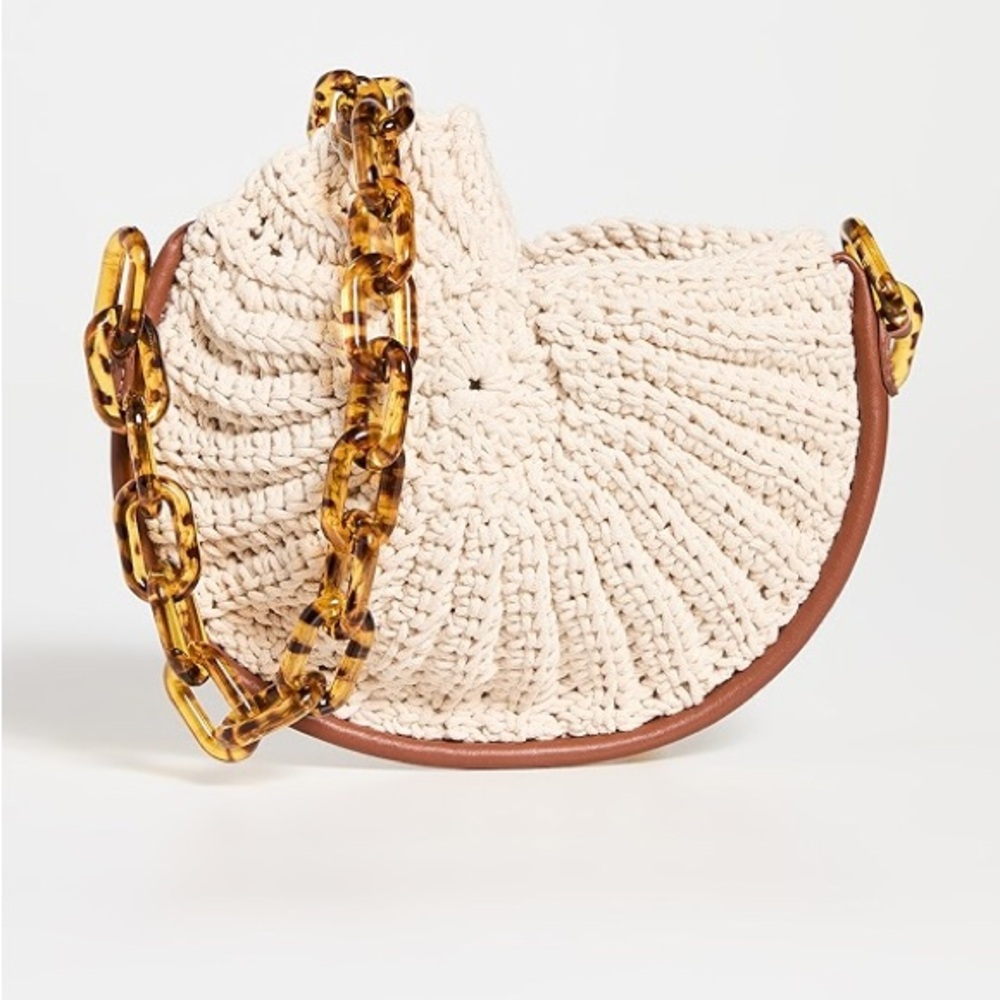 POOLSIDE
Crochet Conch Shoulder Bag